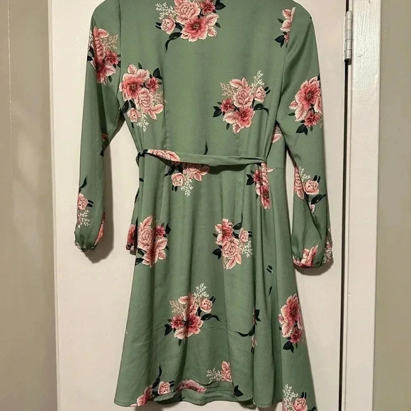 Loft floral midi lightweight light green long sleeve wrap dress size 00P - Picture 5 of 9